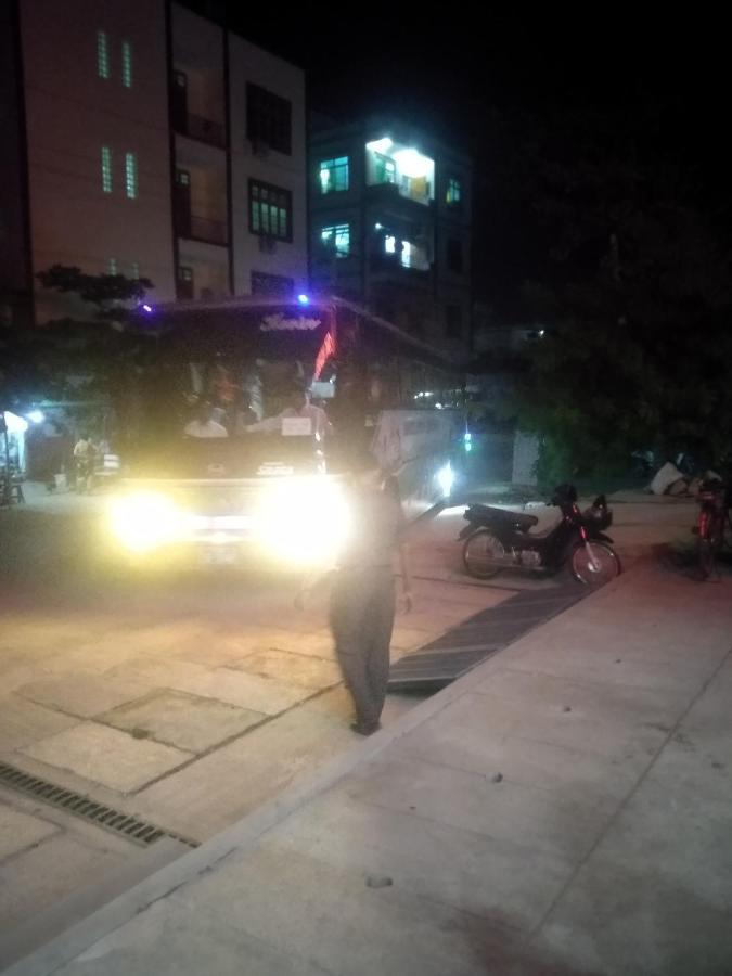 Mandalar May One Hotel Mandalay Ngoại thất bức ảnh