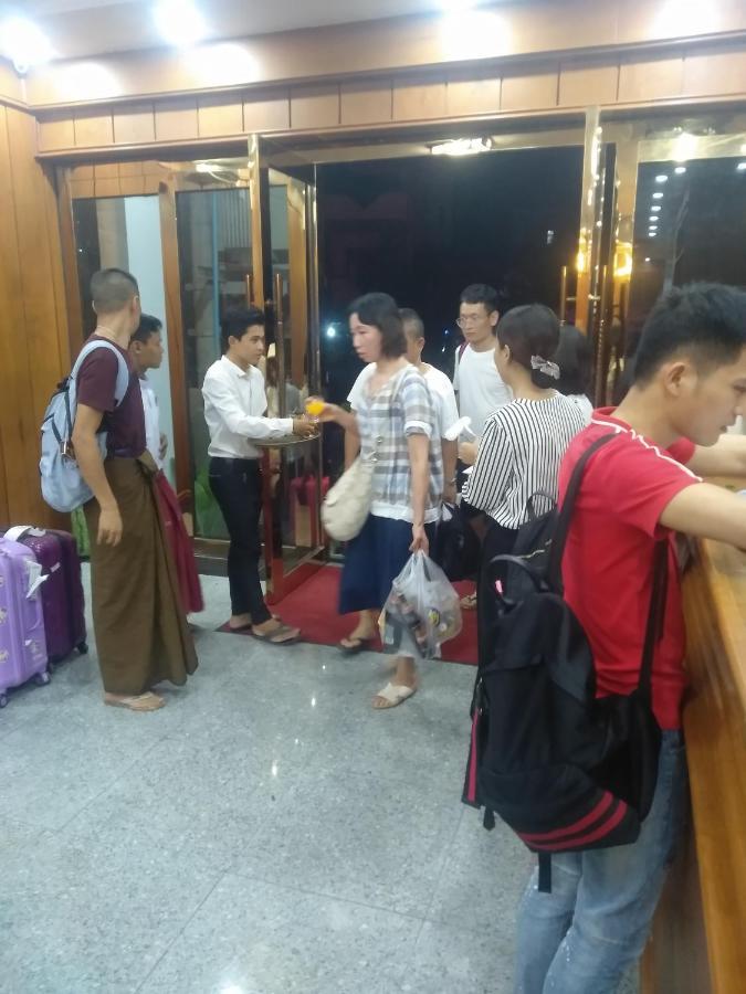 Mandalar May One Hotel Mandalay Ngoại thất bức ảnh