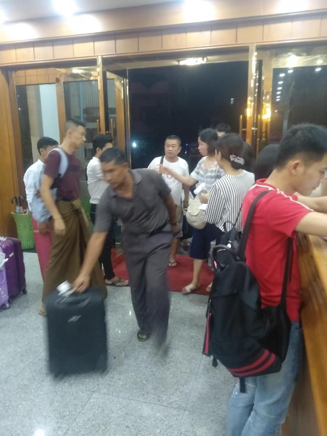 Mandalar May One Hotel Mandalay Ngoại thất bức ảnh