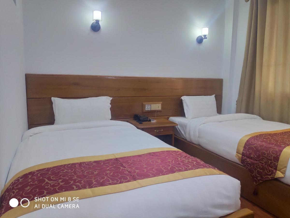 Mandalar May One Hotel Mandalay Ngoại thất bức ảnh